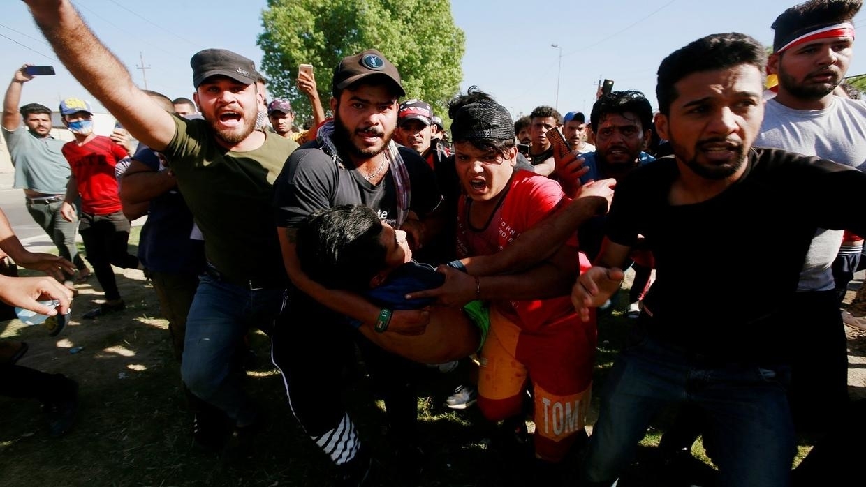 به‌ وێنه‌.. عێراقییه‌كان به‌ خۆپیشاندان دژی گه‌نده‌ڵی ده‌وه‌ستنه‌وه‌ 